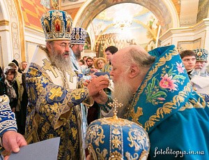 Митрополит Киевский Онуфрий совершил Литургию в Киево-Печерской лавре в праздник Успения Пресвятой Богородицы