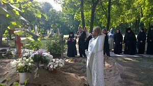 Совершено отпевание бывшей настоятельницы Зосимовой пустыни игумении Елены (Коньковой)
