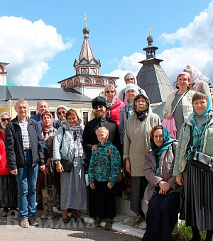 Состоялось паломничество прихожан Санкт-Петербургского Валаамского подворья по святым местам Москвы и Московской области