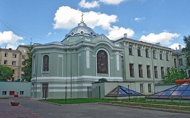 Больничный храм (домовой) в честь святителя Николая, Мир Ликийских Чудотворца при институте нейрохирургии им. Н. Н. Бурденко. Московское подворье Валаамского монастыря. Больничный храм (домовой) в честь святителя Николая, Мир Ликийских Чудотворца при институте нейрохирургии им. Н. Н. Бурденко. Московское подворье Валаамского монастыря.