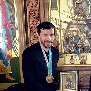 Капитан российской сборной по хоккею Павел Дацюк посетил Среднеуральский монастырь