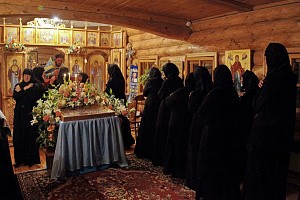 В Никольском Шостьенском монастыре отметили престольный праздник