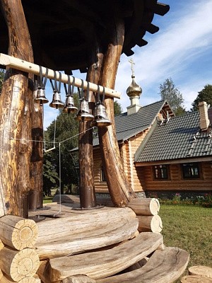 В скиту Раифского монастыря Казанской епархии установлена малая звонница 