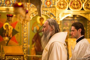 В день памяти свт. Алексия Московского архиепископ Сергиево-Посадский Феогност совершил Литургию в Зачатьевском монастыре