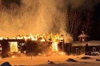 В Свято-Серафимовском монастыре Омской епархии сгорела трапезная для паломников