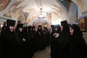 В Зачатьевском монастыре почтили память  всех преподобных отцев и жен, в подвиге просиявших