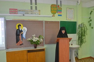 Настоятельница Зосимовой пустыни приняла участие  в конференции в честь прп. Зосимы (Верховского)