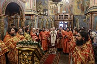 Председатель Синодального отдела по монастырям и монашеству совершил Литургию в Архангельском соборе Московского Кремля 
