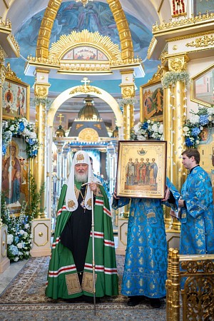 «Ничто не несет таких убедительных доказательств присутствия Бога в нашей жизни, как возрождение веры в нашей стране»