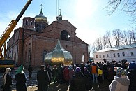 Совершено освящение креста и купола на Никольский собор Карачевского Николо-Одрина монастыря Брянской епархии