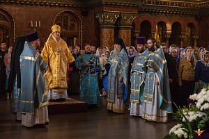 На Санкт-Петербургском подворье Оптиной пустыни отметили престольный праздник и 120-летие храма