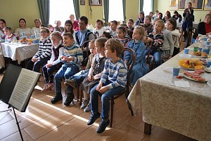 В Марфо-Мариинской обители состоялся детский праздник ﻿в рамках программы «Солнышко в ладошках»