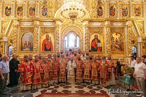 В 22-ю годовщину избрания Блаженнейшего митрополита Владимира на Киевскую митрополичью кафедру сонм архипастырей Украинской Православной Церкви совершил Литургию в Киево-Печерской лавре