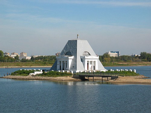 Храм-памятник в честь Нерукотворенного Образа Спасителя , подворье Введенского  Кизического  мужского монастыря