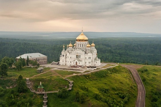 Белогорский Свято-Николаевский миссионерский мужской монастырь 