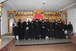 В Ачаирском монастыре г. Омска в рамках Регионального этапа XXVI Рождественских чтений прошел круглый стол «Возрождение христианской нравственности и будущее человечества»