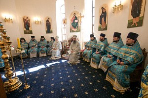 В праздник иконы Божией Матери «Умиление» управляющий делами Московской Патриархии возглавил престольные торжества в женском монастыре города Сургута