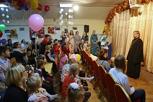 В приписном к Николо-Угрешскому монастырю храме в честь Сошествия Святого Духа на апостолов отметили 10-летие Воскресной школы