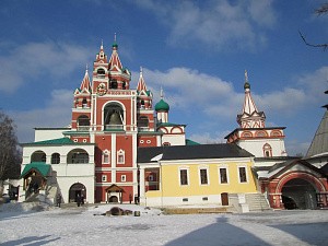 Выпускники-экскурсоводы Марфо-Мариинской обители совершили  паломническую поездку в Саввино-Сторожевский монастырь
