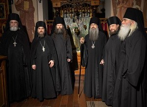 Епископ Уссурийский Иннокентий совершил иноческий постриг в Серафимовском монастыре на о. Русский