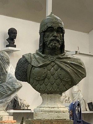 Завершена работа над скульптурным образом святого князя Андрея Боголюбского для аллеи славы Печерской обители Нижнего Новгорода