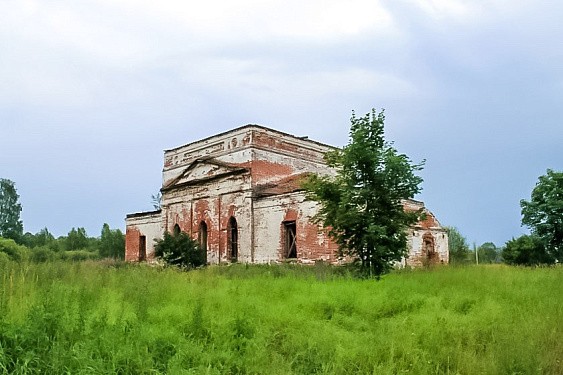 Храм в честь Введения во храм Пресвятой Богородицы с. Обёзово, подворья Николо-Шартомского мужского монастыря