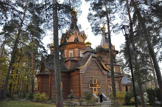 Подворье Зачатьевского ставропигиального монастыря в Барвихе Подворье Зачатьевского ставропигиального монастыря в Барвихе