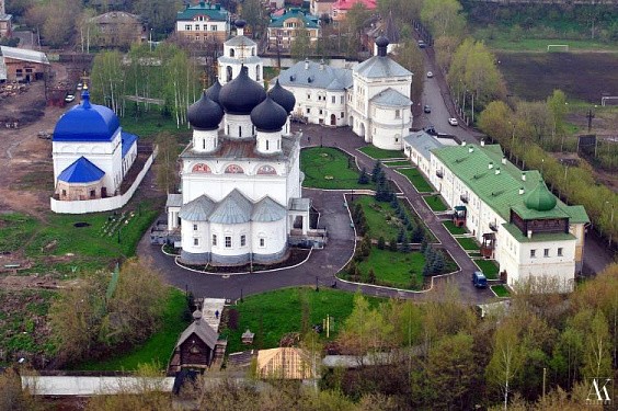 Успенский Трифонов мужской монастырь  города Кирова 