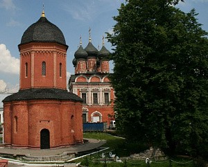 В Высоко-Петровском монастыре осуществляется подготовка к престольному празднику