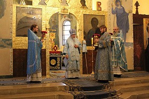 Епископ Пантелеимон отслужил Литургию в Марфо-Мариинской обители