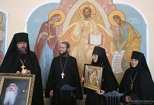 В Свято-Троицком Александро-Невском монастыре в с. Акатове отметили престольный праздник