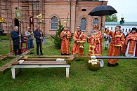 В день памяти святителя Николая Митрополит Александр совершил освящение купола и креста на Никольский собор Карачевского Николо-Одрина монастыря