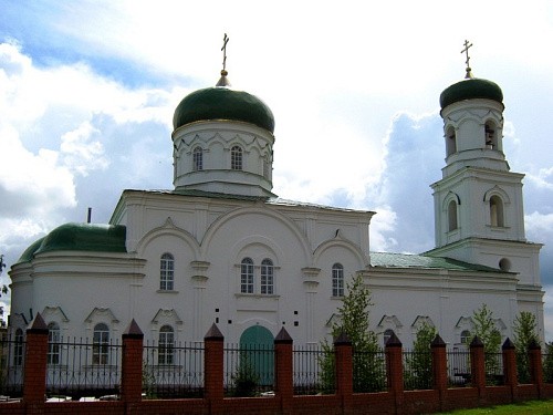 Свято-Сергиевский женский монастырь в с. Алексеевка Базарно-Карабулакского района Свято-Сергиевский женский монастырь в с. Алексеевка Базарно-Карабулакского района
