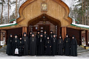 В монастыре на Ганиной Яме проведено собрание  игуменов и игумений Екатеринбургской митрополии