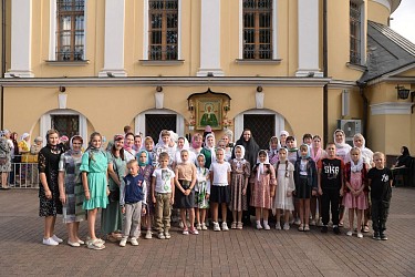 Паломнические группы в Покровской обители