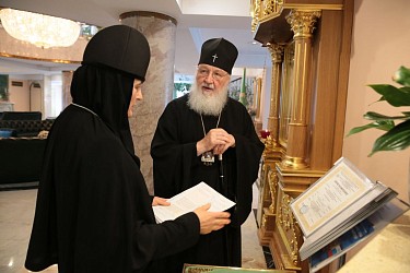 Святейший Патриарх Кирилл осматривает ход ремонтных работ в гостинице «Даниловская»