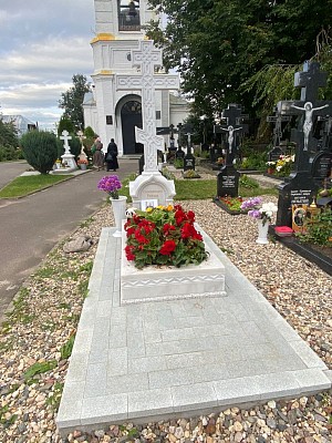 Батюшка упокоился на братском кладбище в селе Деулино Московской области Батюшка упокоился на братском кладбище в селе Деулино Московской области