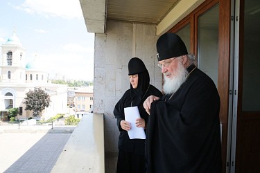 Святейший Патриарх Кирилл осматривает ход ремонтных работ в гостинице «Даниловская»